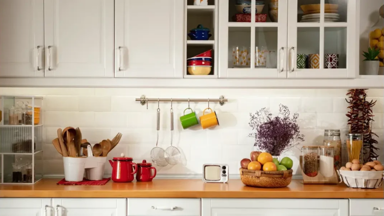 How to Organize Kitchen Cabinets Like a Professional Organizer
