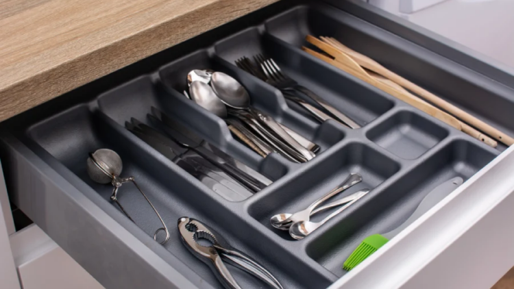 How to Organize Kitchen Drawers: Smart Storage Ideas for a Clutter-Free Kitchen