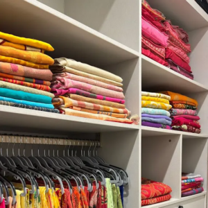 how to store sarees